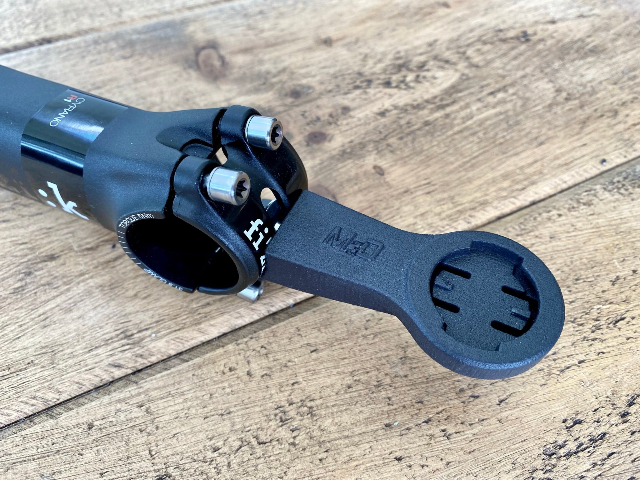 Supporto GPS MagCAD Per Wahoo Elemnt Bolt: Montaggio Diretto Su Attacchi Fizik, Cervelo, 3T