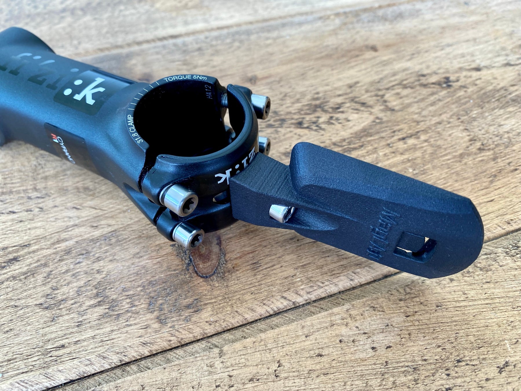 MagCAD Wahoo Elemnt Bolt V2 Direct Mount