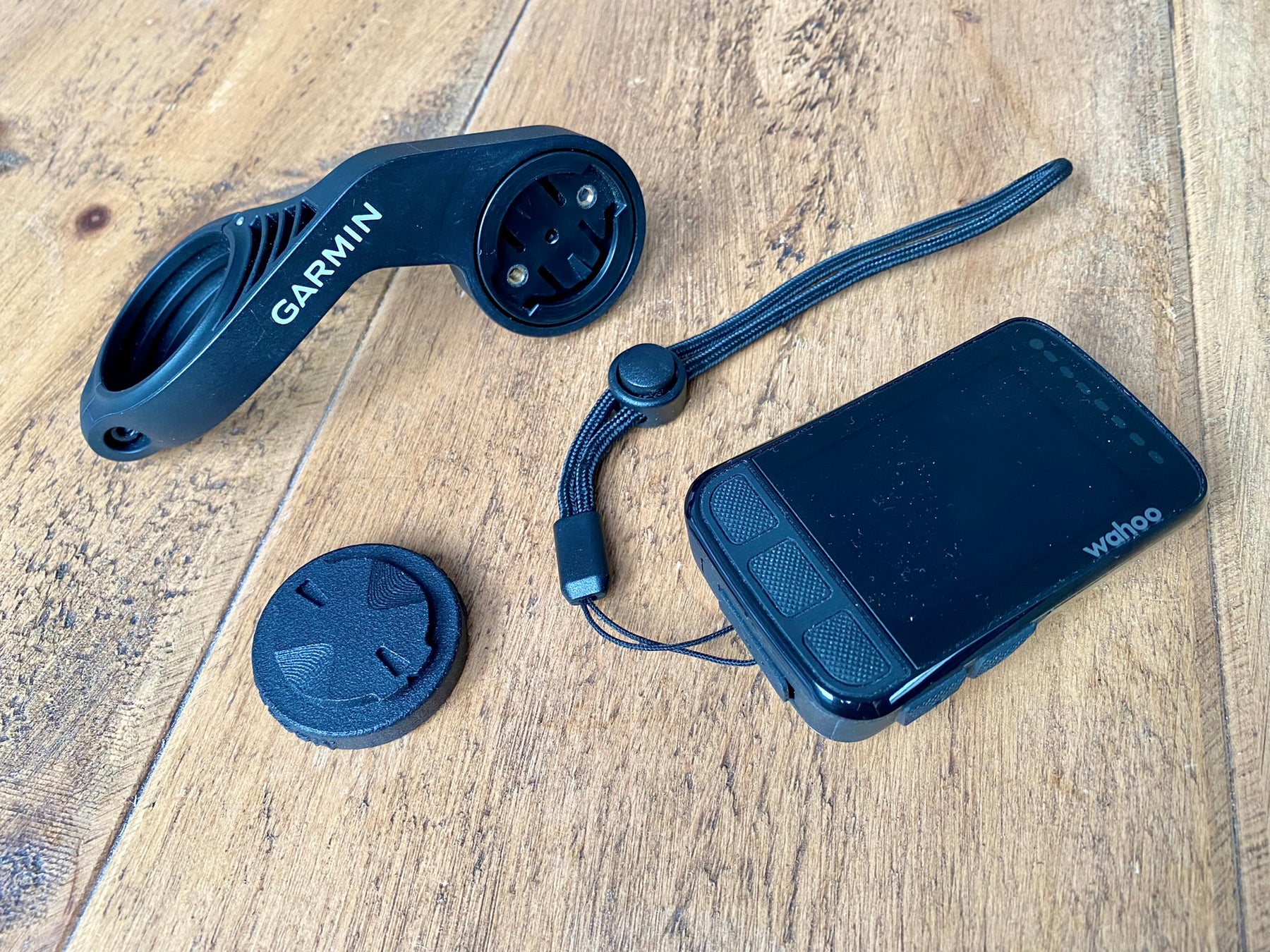 MagCAD Wahoo Elemnt to Garmin Adapter